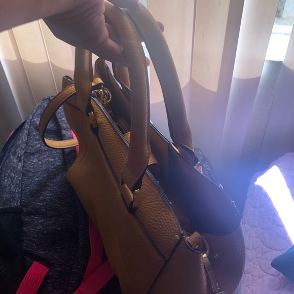 Purses - Picture 4 of 8